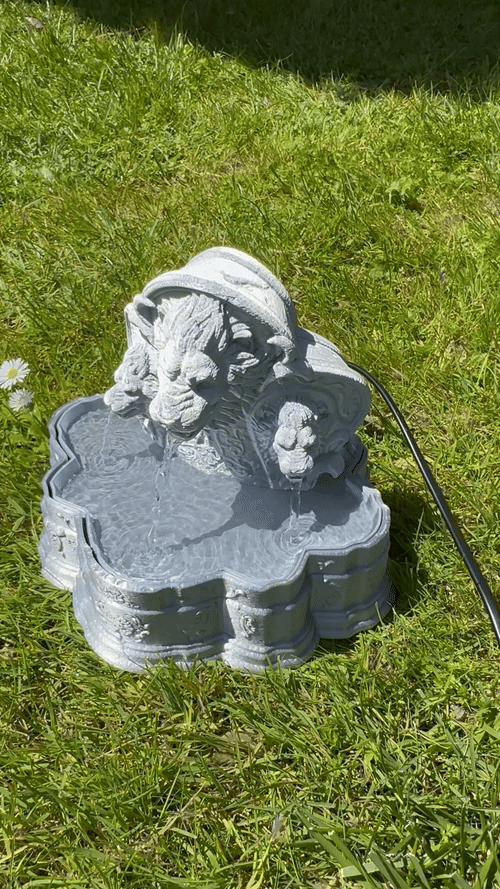 Fountain - Lion's Courage