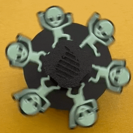 Zoetrope Spinner - Alien Dance